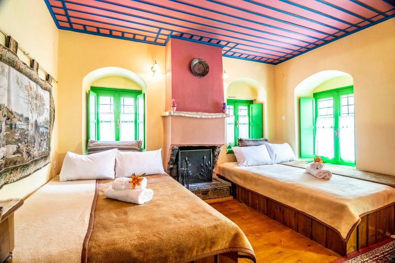 Morfeas Guesthouse パピンゴ エクステリア 写真