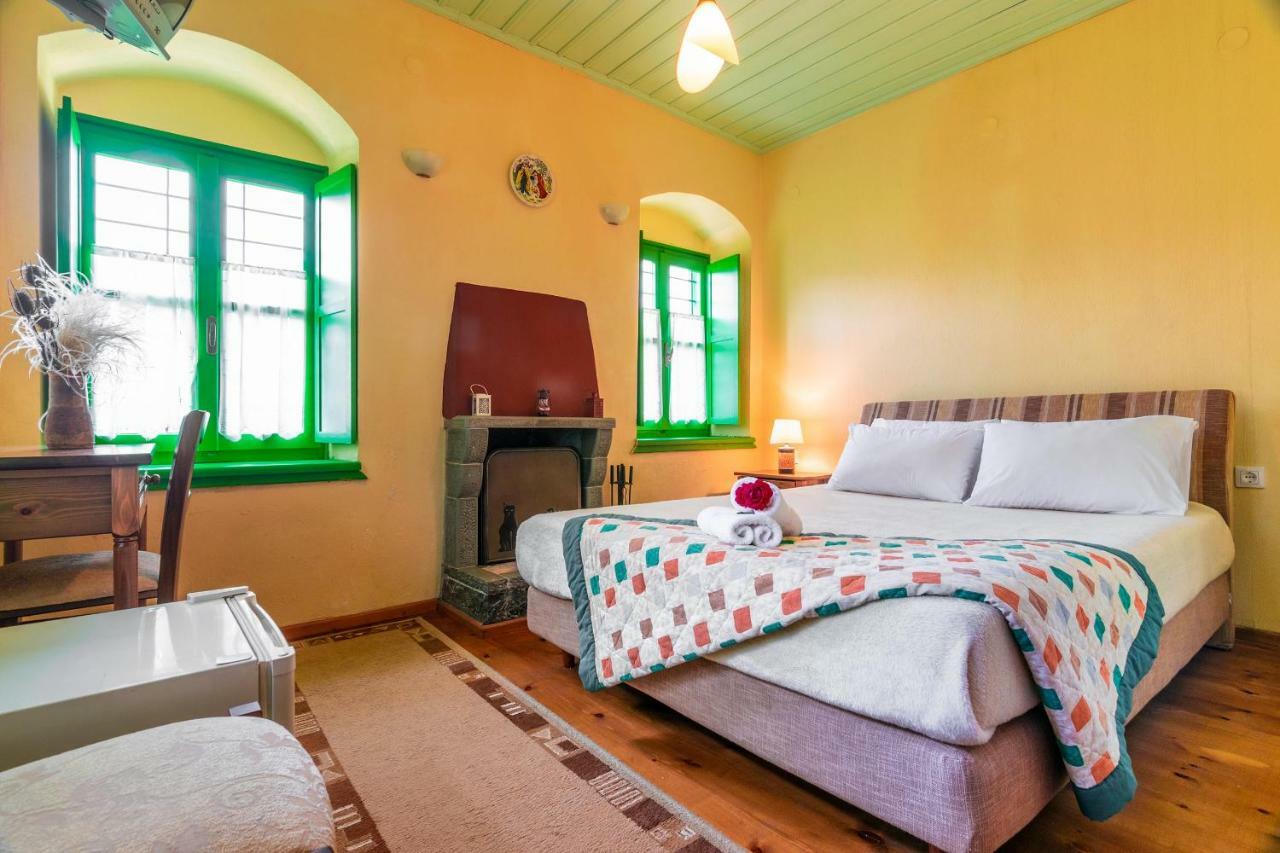 Morfeas Guesthouse パピンゴ エクステリア 写真