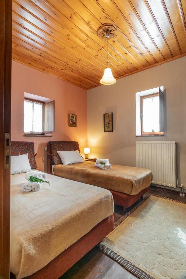 Morfeas Guesthouse パピンゴ エクステリア 写真