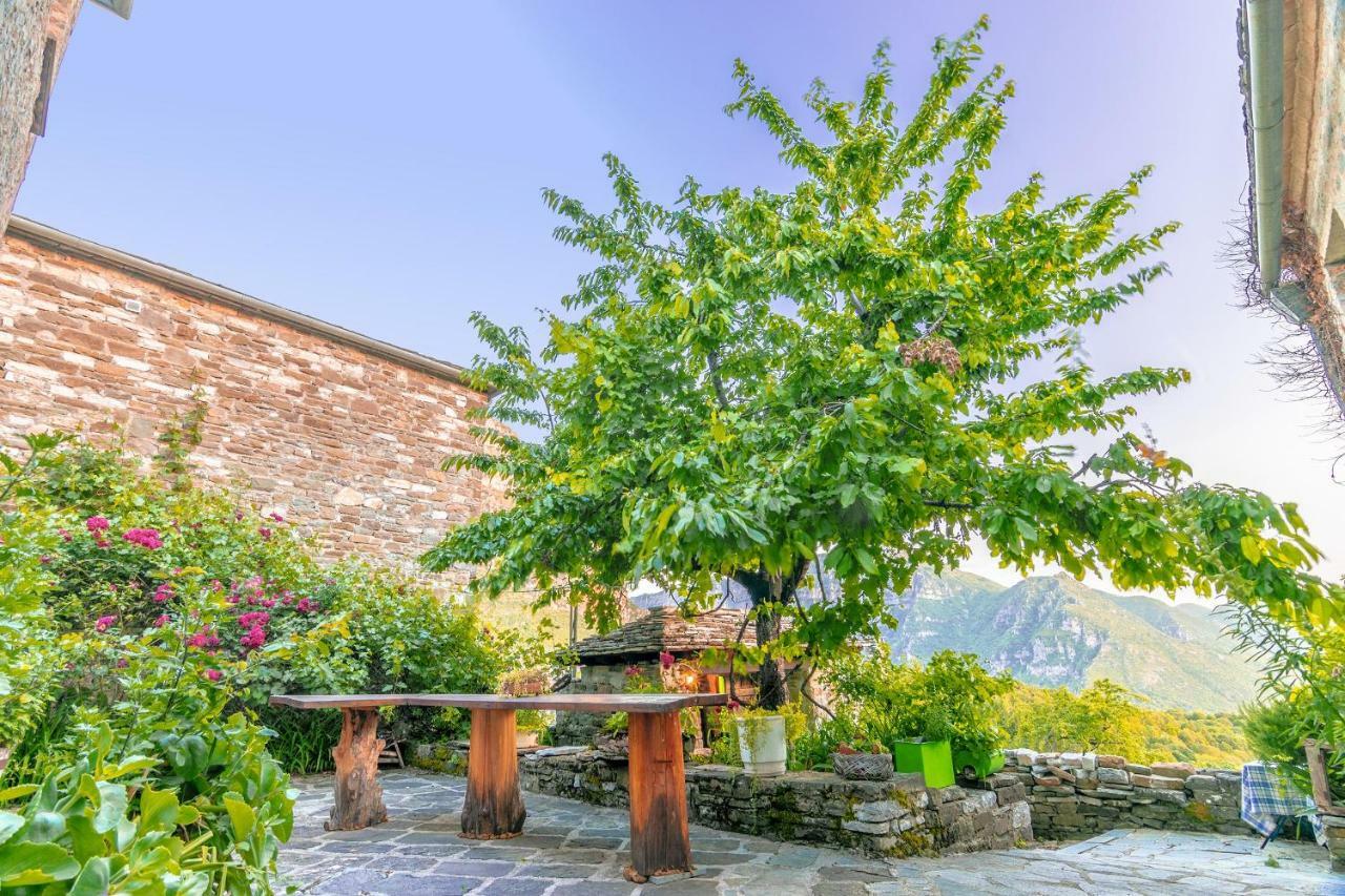 Morfeas Guesthouse パピンゴ エクステリア 写真