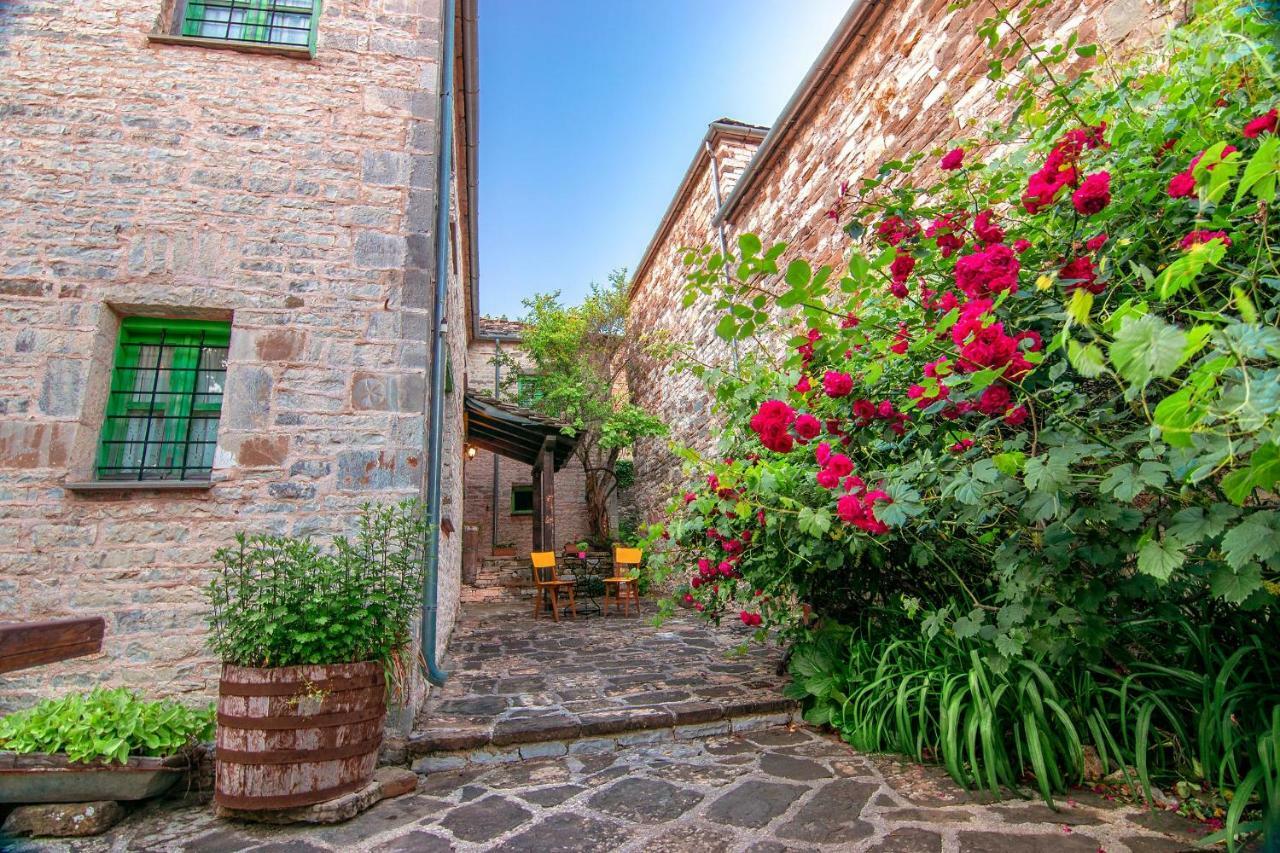 Morfeas Guesthouse パピンゴ エクステリア 写真