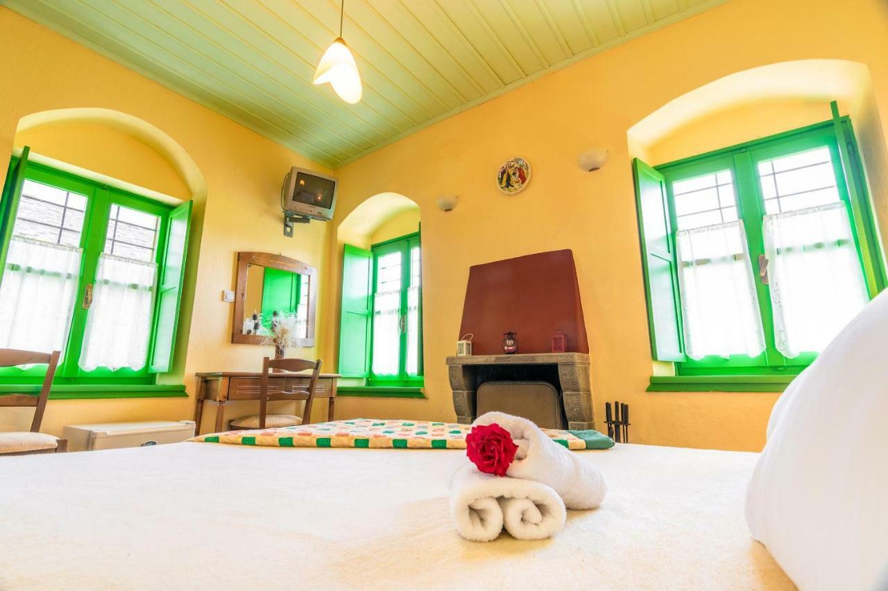 Morfeas Guesthouse パピンゴ エクステリア 写真
