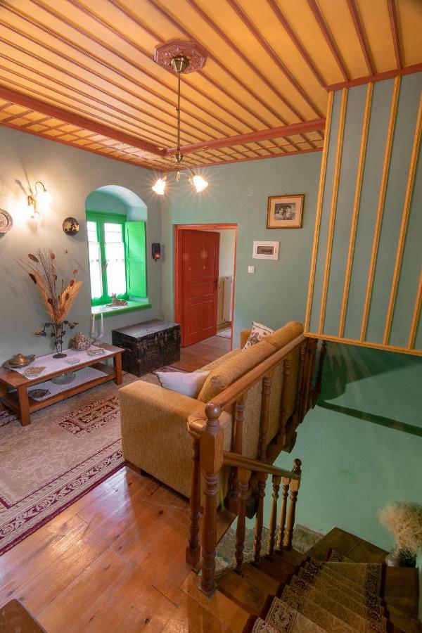 Morfeas Guesthouse パピンゴ エクステリア 写真