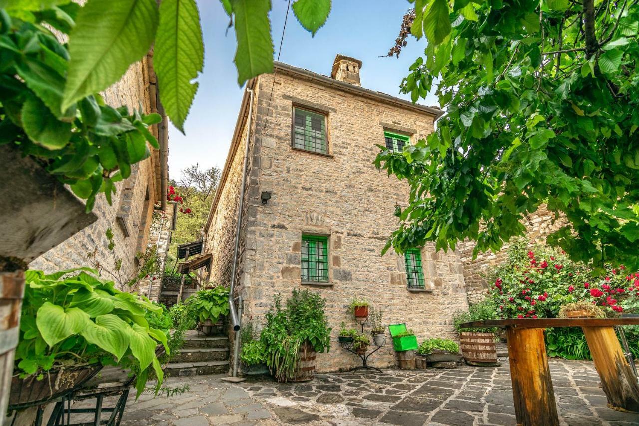 Morfeas Guesthouse パピンゴ エクステリア 写真